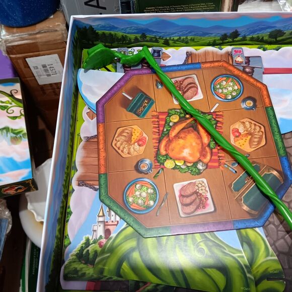 Funko Disney Mickey and The Beanstalk Board Game - Picture 4 of 4